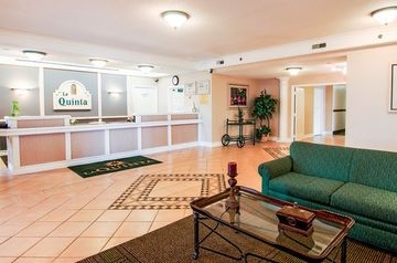 La Quinta Inn Arlington Heights4