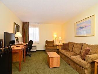 BAYMONT INN AND SUITES DECATUR4