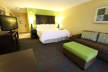 HAMPTON INN IOWA CITY1
