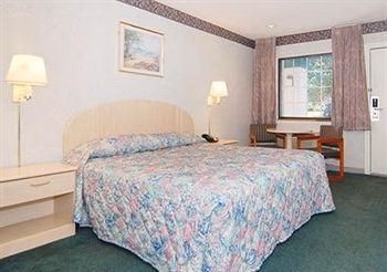ECONO LODGE BEREA4