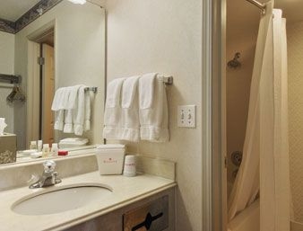 Ramada Shreveport Inn and Suites3