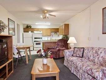 SUPER 8 LEXINGTON4