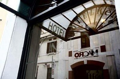 Kent Hotel0