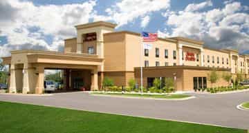 HAMPTON INN - SUITES GRAND RAP