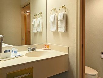 HOWARD JOHNSON INN BILOXI OCEAN SPRINGS3