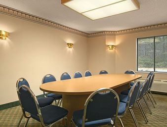 HOWARD JOHNSON INN BILOXI OCEAN SPRINGS2