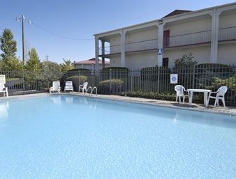 TRAVELODGE COLUMBIA1