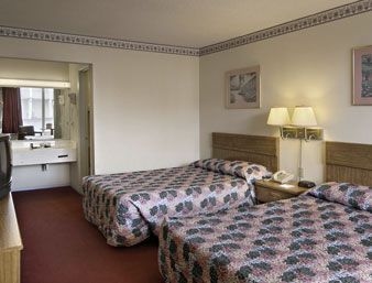 TRAVELODGE COLUMBIA4