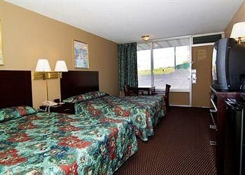 ECONO LODGE ROLLA4