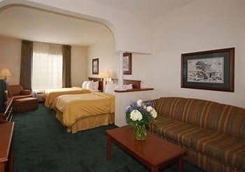 COMFORT SUITES SAINT CHARLES COMFORT SUITES SAINT CHARLES