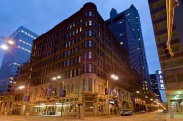 HILTON ST LOUIS DOWNTOWN AT TH