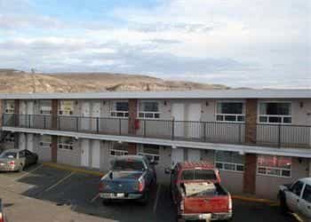 ECONO LODGE INN and SUITES