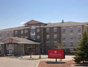 RAMADA INN AND SUITES DRUMHELLER AB RAMADA INN AND SUITES DRUMHELLER AB