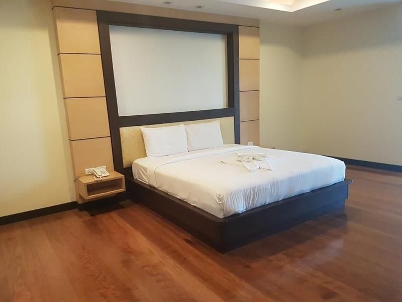 แกรนด์ ฮิลล์ เรสซิเดนซ์ (Grand Hill Residence)0