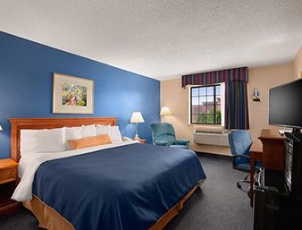 DAYS INN KEENE NH2