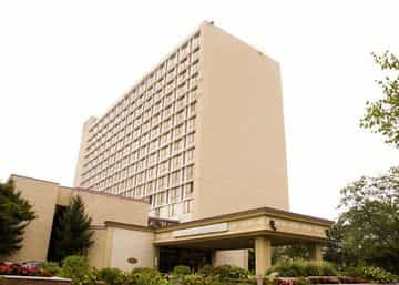 Empire Meadowlands Hotel by Cl