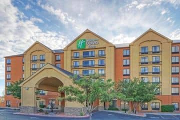 HOLIDAY INN EXPRESS HTL & SUI HOLIDAY INN EXPRESS HTL & SUI