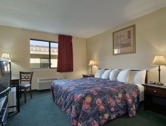 DAYS INN AUBURN/FINGER LAKES REGION3