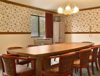 Super 8 Motel -Auburn1