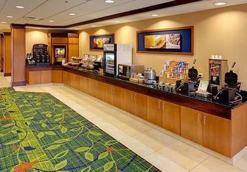 Fairfield Inn & Suites Buffalo Airport2