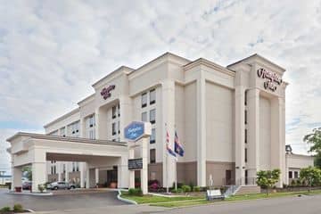 HAMPTON INN NIAGARA FALLS, USA HAMPTON INN NIAGARA FALLS, USA