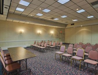 HOWARD JOHNSON HOTEL - MIDDLETOWN2