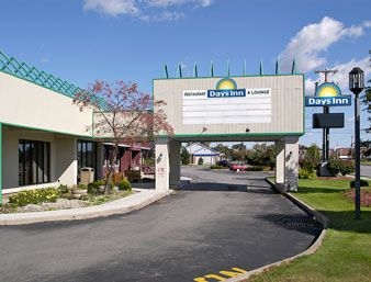 Days Inn by Wyndham Henrietta/Rochester Area0