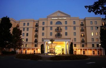 Hampton Inn & Suites Charlotte/South Park at Phillips Place0