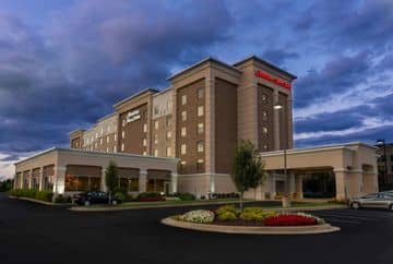 HAMPTON INN - SUITES CLEVELAND HAMPTON INN - SUITES CLEVELAND
