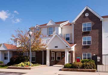 MainStay Suites Middleburg Heights Cleveland Airport