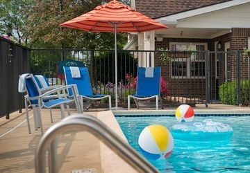 เมนสเตย์ สวีทส์ มิดเดิลเบิร์ก ไฮต์ส คลีฟแลนด์ แอร์พอร์ต (MainStay Suites Middleburg Heights Cleveland Airport)3
