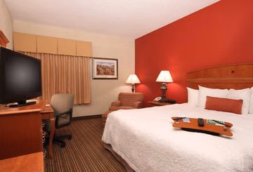 HAMPTON INN DAYTON-FAIRBORN4