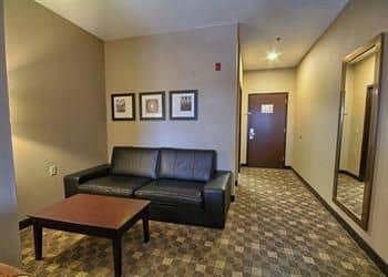 COMFORT SUITES PERRYSBURG COMFORT SUITES PERRYSBURG