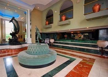 COMFORT INN SANDUSKY3