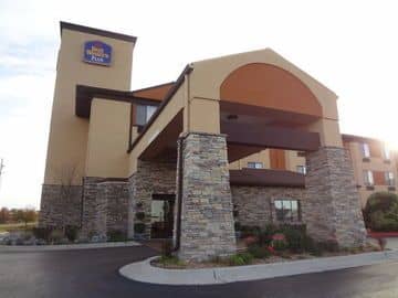 BEST WESTERN PLUS WOODLAND HILLS HOTEL & SUITES BEST WESTERN PLUS WOODLAND HILLS HOTEL & SUITES