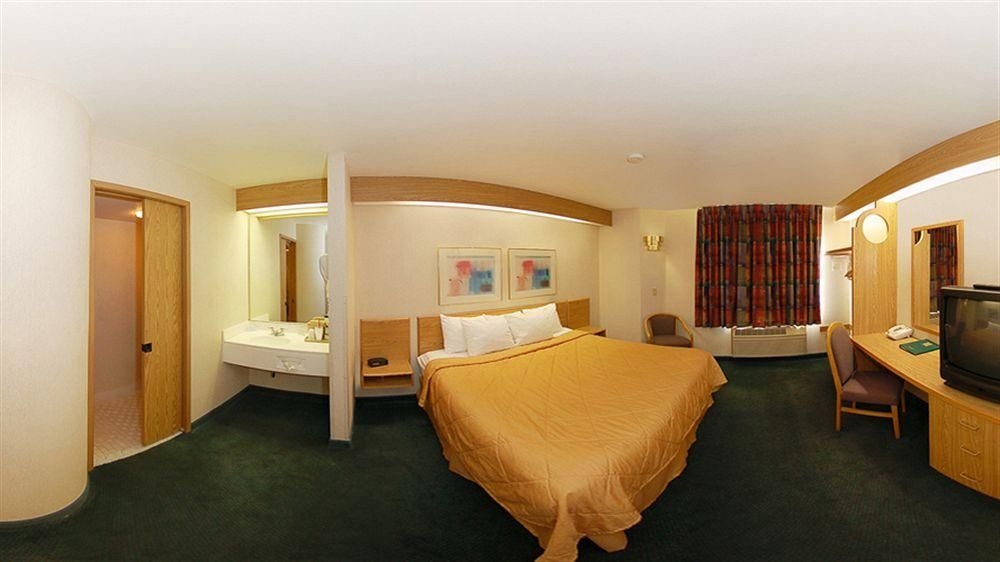 SLEEP INN ONTARIO0