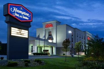 HAMPTON INN SUITES GROVE CITY0