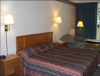 TRAVELODGE BRISTOL TN2
