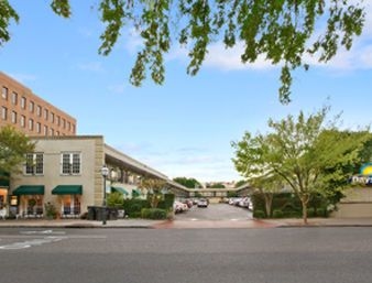 DAYS INN CHARLESTON HISTORIC D0