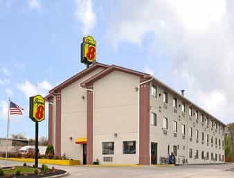 Super 8 by Wyndham Johnson City