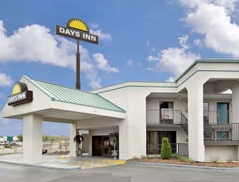 DAYS INN MEMPHIS - I 40 AND SYCAMORE VIEW DAYS INN MEMPHIS - I 40 AND SYCAMORE VIEW