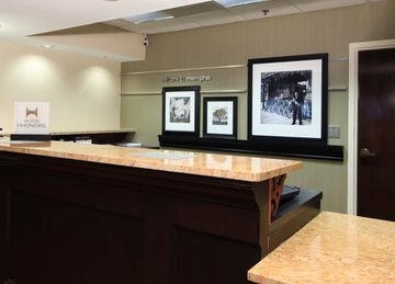 HAMPTON INN MEMPHIS-WALNUT GRO3