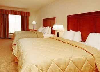 COMFORT INN & SUITES