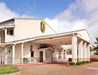 SUPER 8 BY THE GALLERIA / NORTH DALLAS SUPER 8 BY THE GALLERIA / NORTH DALLAS