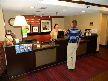 HAMPTON INN COLLEGE STATION-NE4