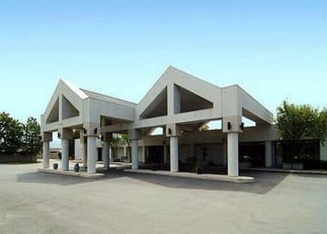 QUALITY INN AIRPORT QUALITY INN AIRPORT