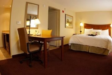 HAMPTON INN - SUITES ALEXANDRI3