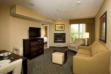 HOMEWOD SUITES BY HILTON ALEXANDRIA VA2