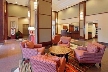 HAMPTON INN SUITES REAGAN AIRPORT4