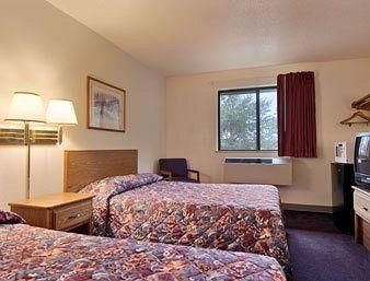 SUPER 8 MARTINSVILLE VA1